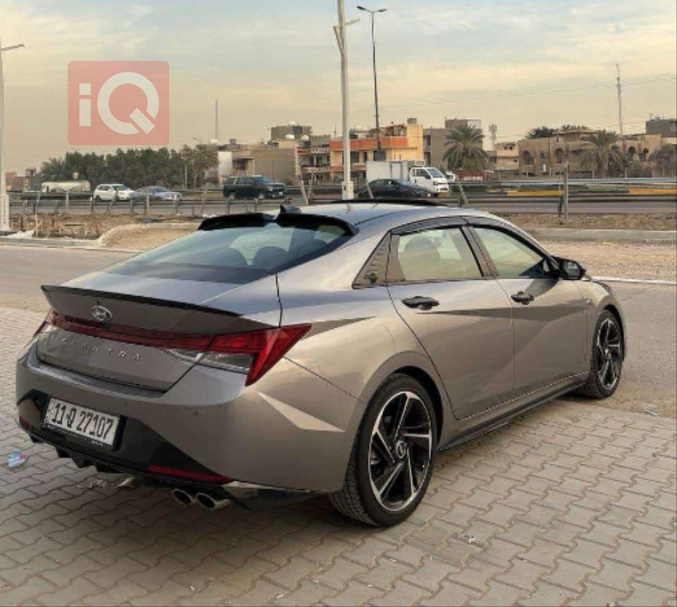 هیوندای ئەلەنترا